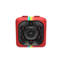 Carregar imagem no visualizador da galeria, Mini Câmera com sensor noturno + Cartão de 32GB (FRETE GRÁTIS)
